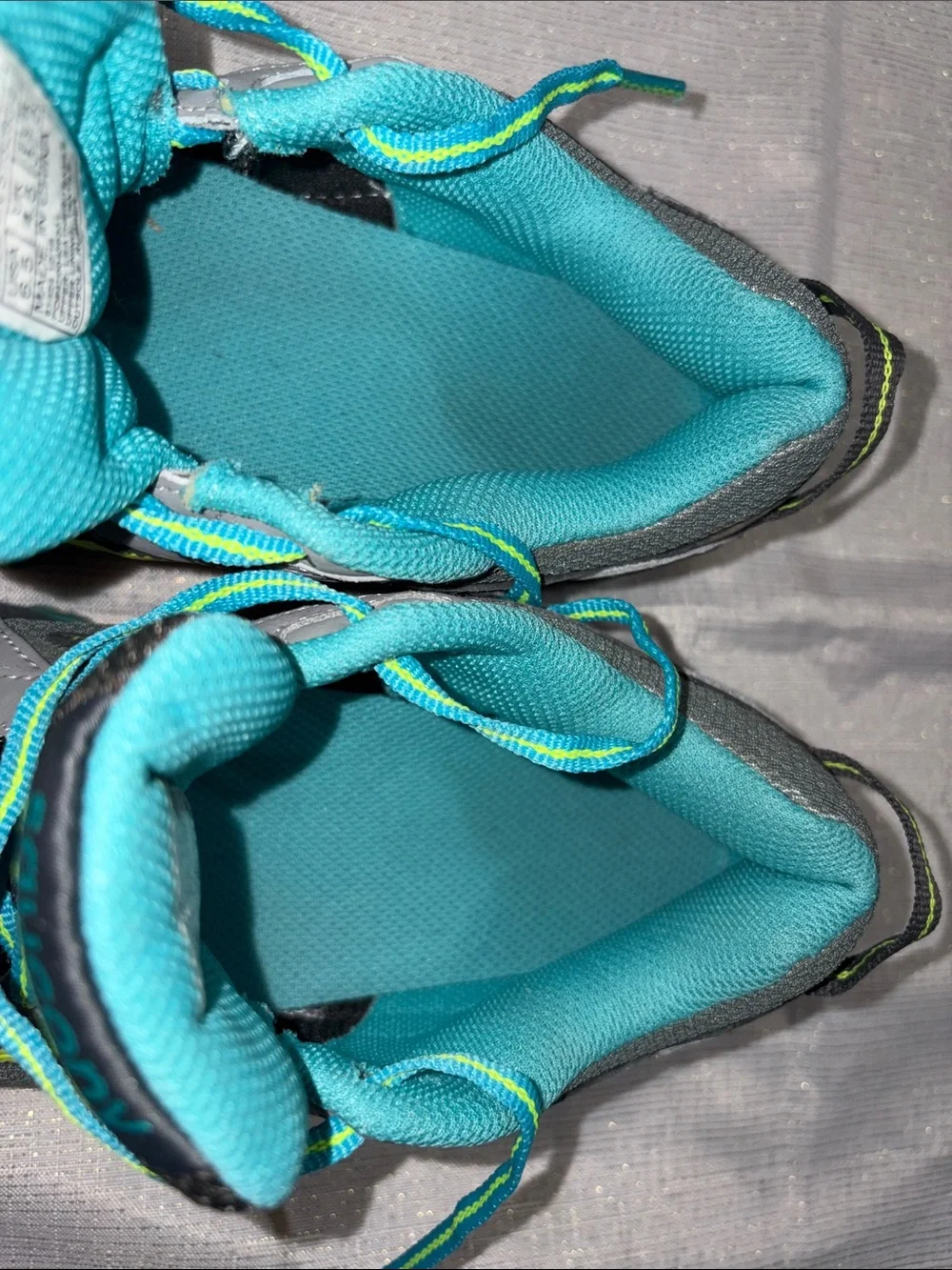 Saucony Women’s Gray Teal Trail Runners with Lime Accents